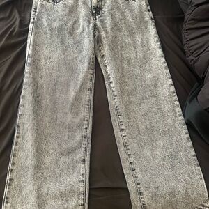Stylish Acid Wash Jeans
